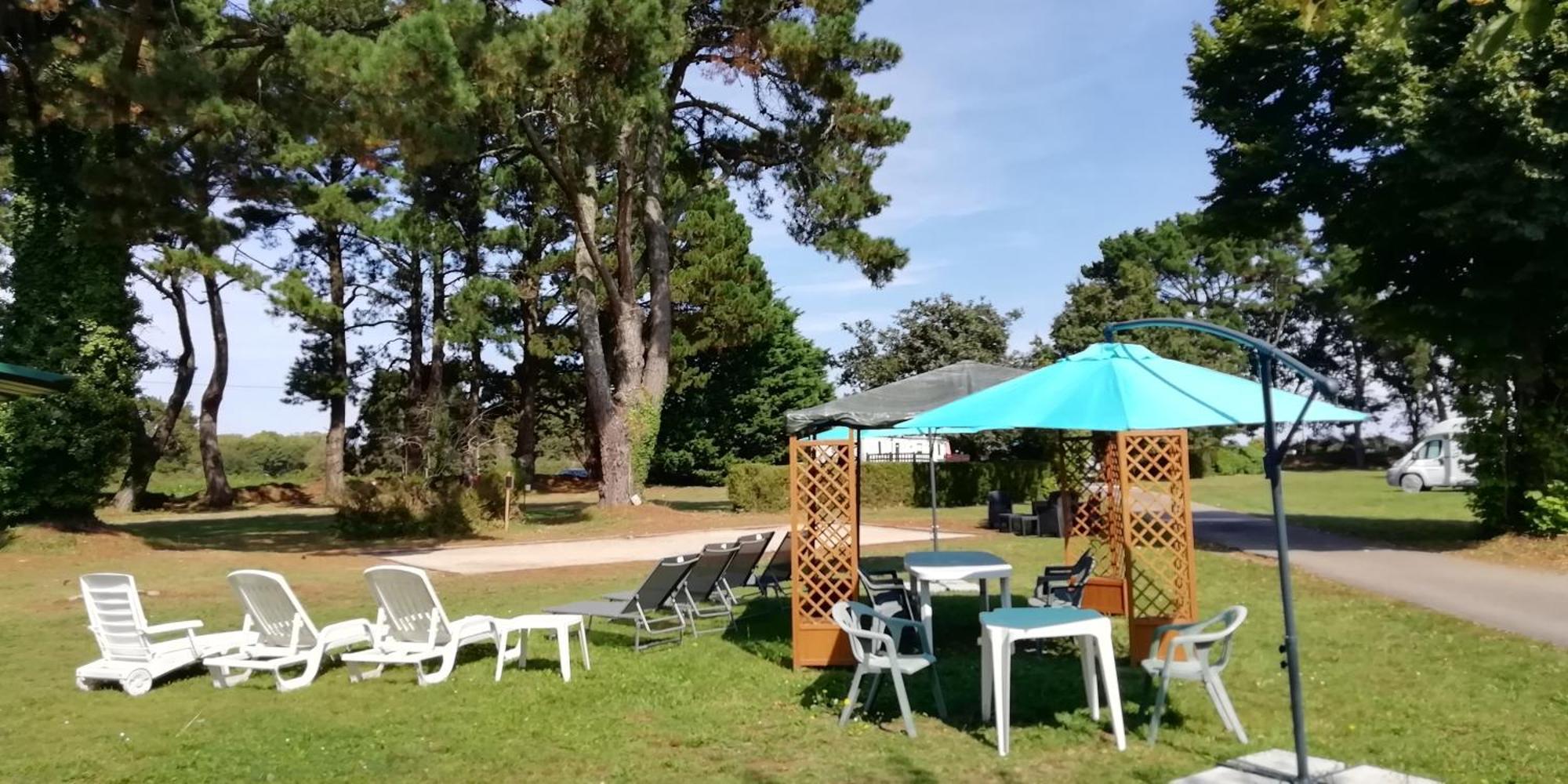 Hotel Camping Des Pierres Debout à Névez Extérieur photo