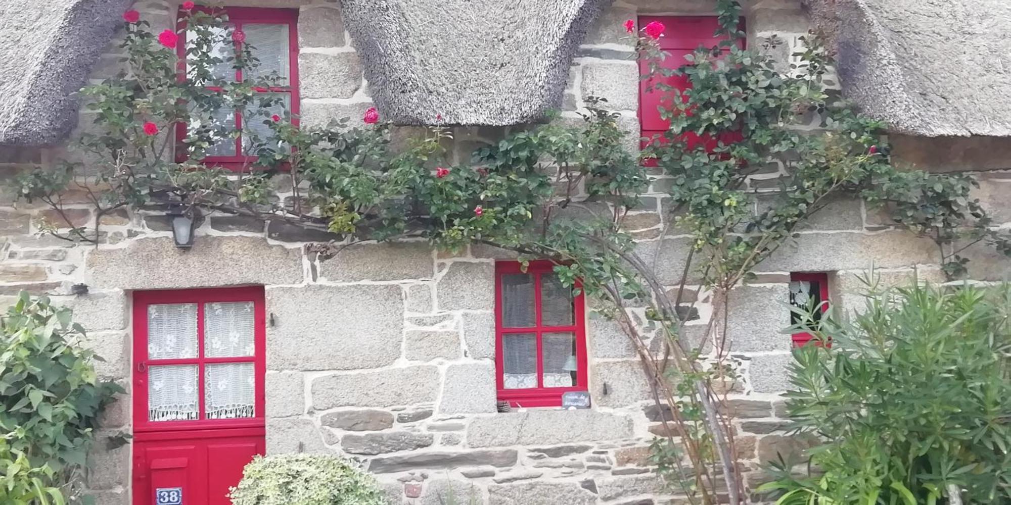 Hotel Camping Des Pierres Debout à Névez Extérieur photo